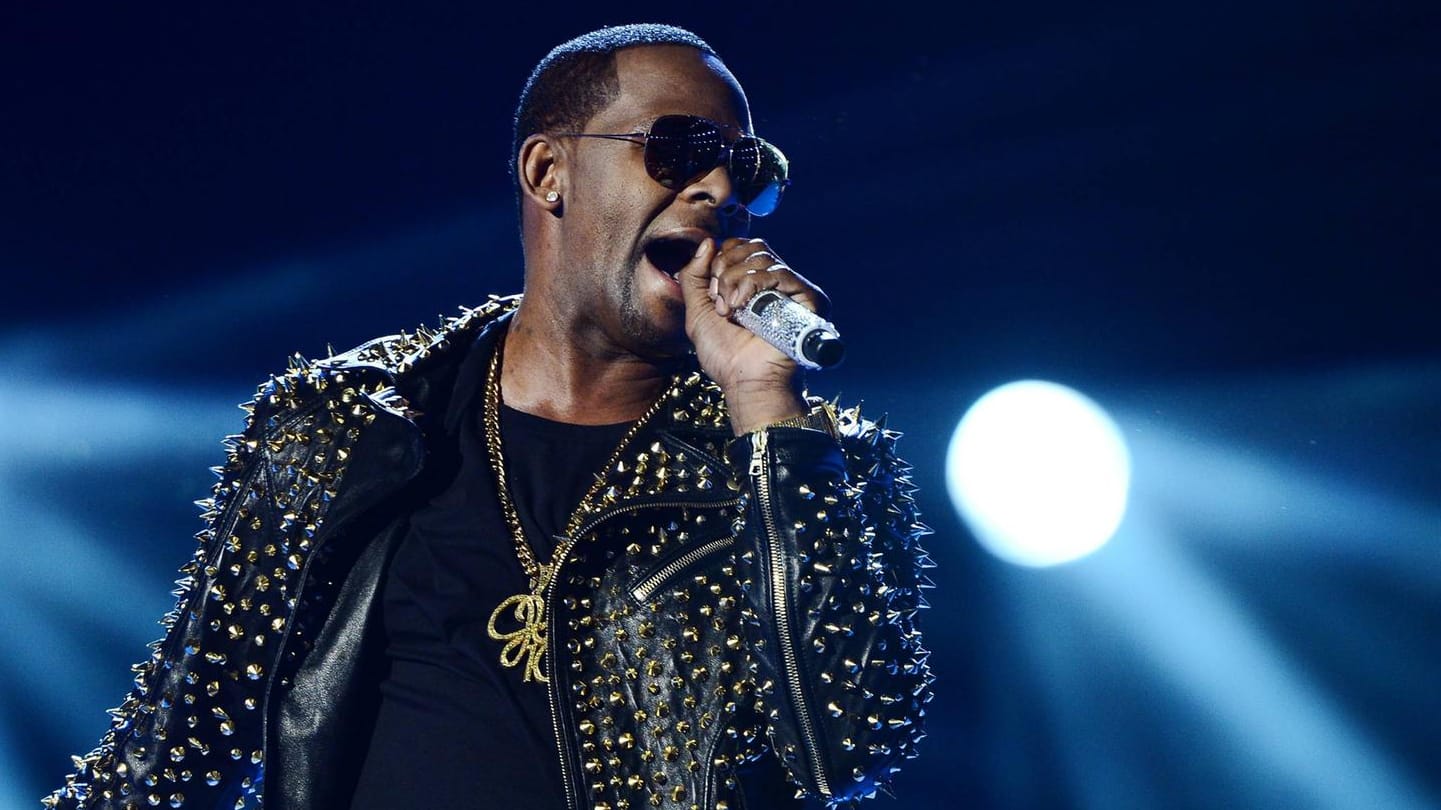 R. Kelly: Er weist die Vorwürfe zurück.