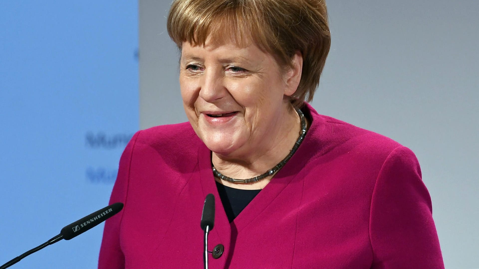 Angela Merkel: Bei der Sicherheitskonferenz in München erntete die Bundeskanzlerin Standing Ovations.