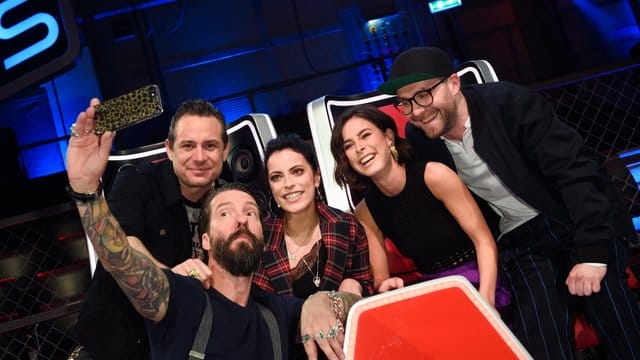 Sascha Vollmer (l-r), Alec Völkel, Stefanie Kloß, Lena Meyer-Landrut und Mark Forster - die "Voice Kids"-Jury.