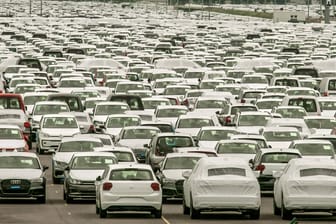 Werk Emden des Volkswagen-Konzerns: Die Politik der Regierung Trump könnte schwerwiegende Probleme für die deutsche Automobilindustrie bewirken.