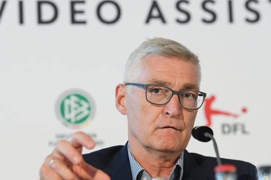 Redebedarf in Sachen Handspiel-Debatte: DFB-Schiedsrichter-Obmann Lutz Michael Fröhlich.