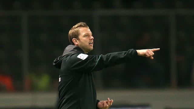 Begeistert von Claudio Pizarro: Werder-Coach Florian Kohfeldt.