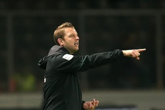 Begeistert von Claudio Pizarro: Werder-Coach Florian Kohfeldt.