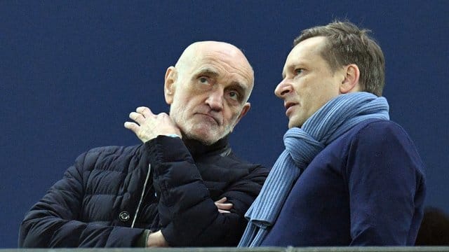 96-Boss Martin Kind (l) und Manager Horst Heldt.