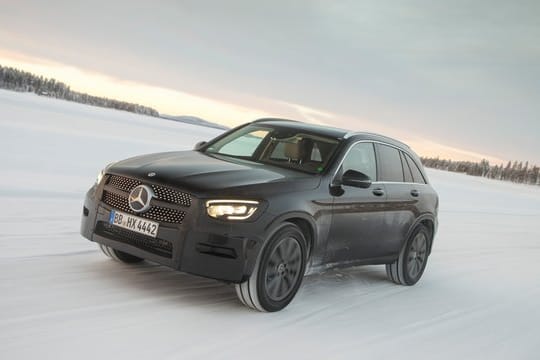 Den überarbeiteten GLC will Mercedes im Herbst auf den Markt bringen.