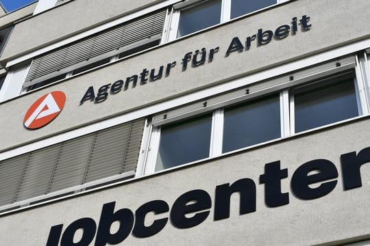 Jobcenter haben steigende Personalkosten.
