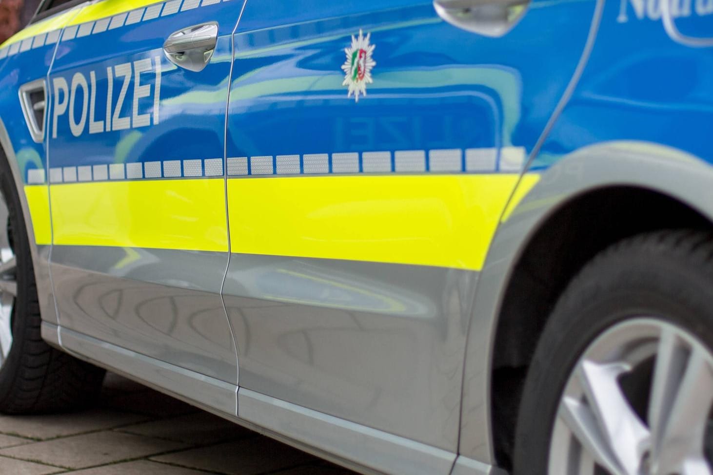 Polizei NRW: Eine 16-Jährige wurde in eine psychiatrische Klinik gebracht, nachdem sie ihre Mutter attackiert hatte. (Symbolbild)