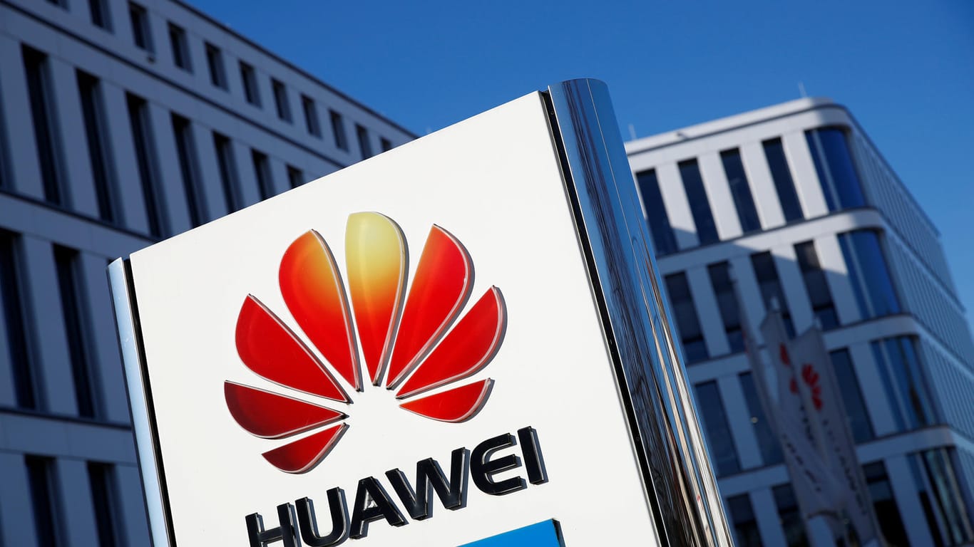 Das Logo von Huawei: Der Einsatz von Technik des Konzerns beim 5G-Ausbau ist umstritten.