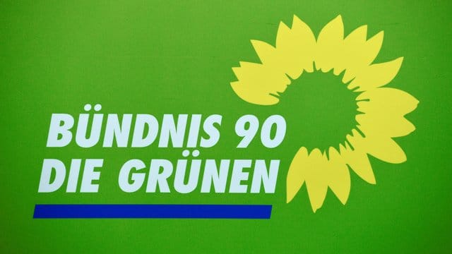 Allein 2018 hat es mehr als 800 sogenannte Bereitstellungsflüge gegeben, bei denen nur die Besatzung nach Berlin geflogen wurde, um dort die eigentliche Reise zu beginnen. Allein 2018 hat es mehr als 800 sogenannte Bereitstellungsflüge gegeben, bei denen nur die Besatzung nach Berlin geflogen wurde, um dort die eigentliche Reise zu beginnen.