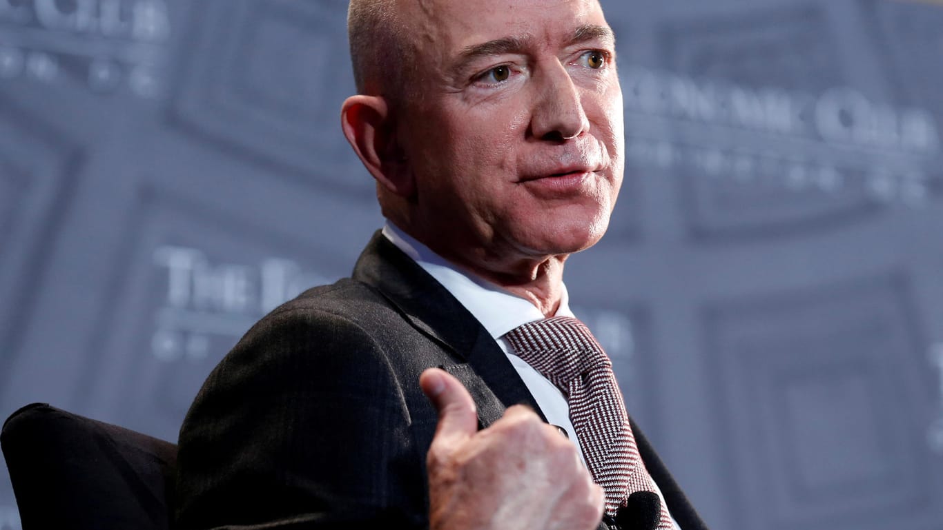 Jeff Bezos: Der Amazon-Chef steht in der Kritik. Sein Konzern soll Milliardengewinne nicht versteuert haben.
