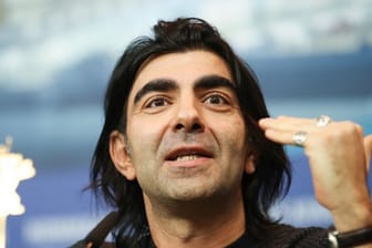 Fatih Akin stellt seinen Horrorfilm "Der Goldene Handschuh" auf der Berlinale vor.