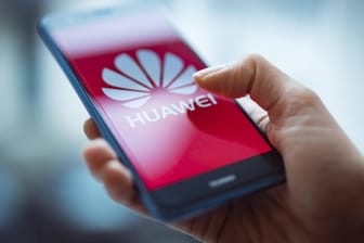Huawei: Deutschland wird vor der Versteigerung der 5G-Lizenzen mit hoher Wahrscheinlichkeit nicht mehr über den künftigen Umgang mit chinesischer Netzwerktechnik entscheiden.