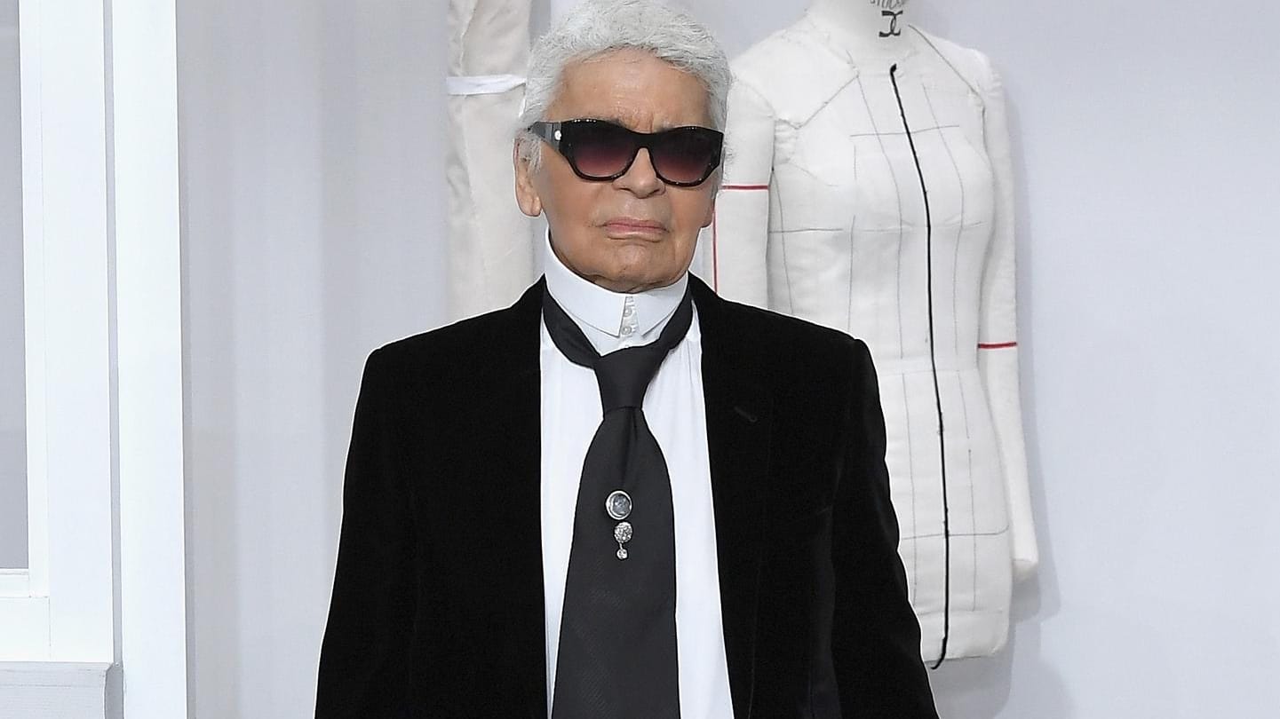 Stardesigner Karl Lagerfeld ist tot: Er starb im Alter von 85 Jahren. Stardesigner Karl Lagerfeld ist tot: Er starb im Alter von 85 Jahren.