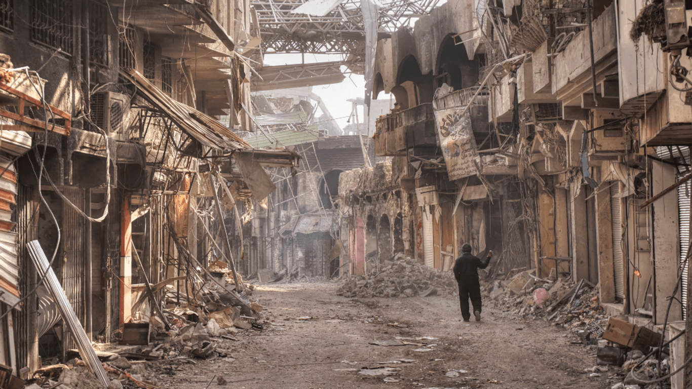 In der Najafi Street gab es einst mehrere Dutzend Blbliotheken. Einige wurden von den IS-Terroristen in Brand gesteckt, der Rest während der Kämpfe in Mossul zerstört.