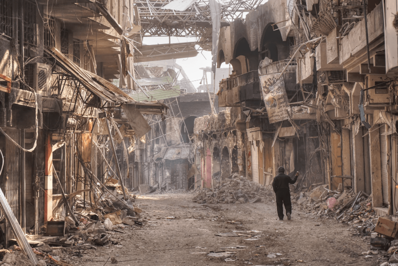 In der Najafi Street gab es einst mehrere Dutzend Blbliotheken. Einige wurden von den IS-Terroristen in Brand gesteckt, der Rest während der Kämpfe in Mossul zerstört.