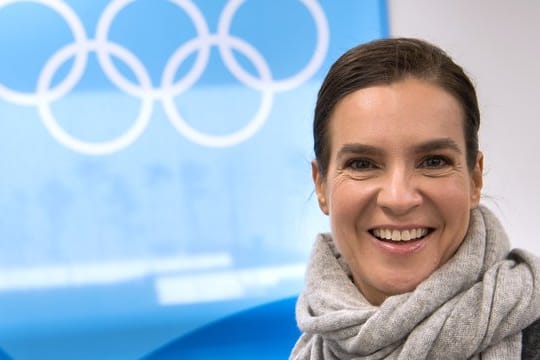 Die ehemalige Eiskunstläuferin Katarina Witt findet eine erneute deutsche Olympia-Bewerbung "erstrebenswert".