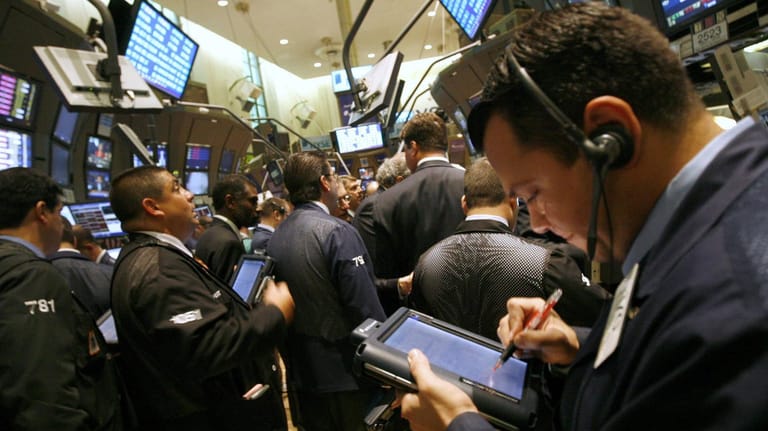 Die New Yorker Stock Exchange: Hektik brach aus als die Investmentbak Lehman Brothers 2008 vom Handel ausgeschlossen wurde.