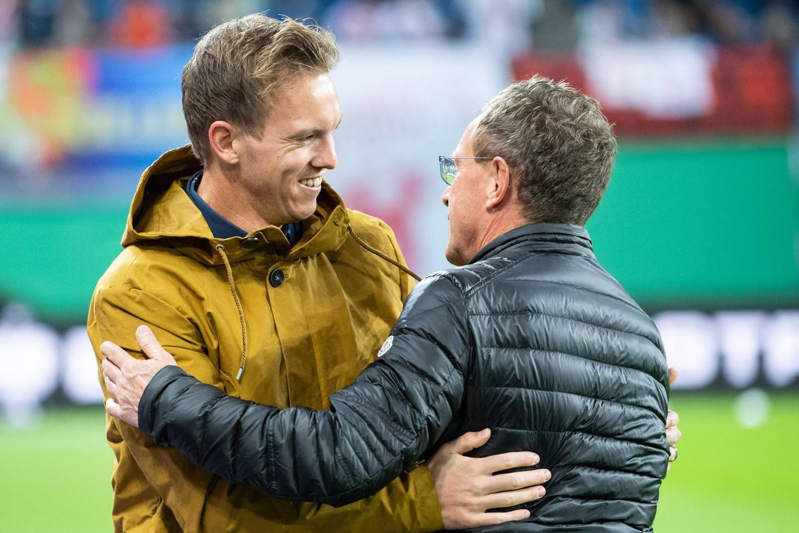 Julian Nagelsmann (li.) und Ralf Rangnick: Beide arbeiten ab Sommer zusammen in Leipzig.
