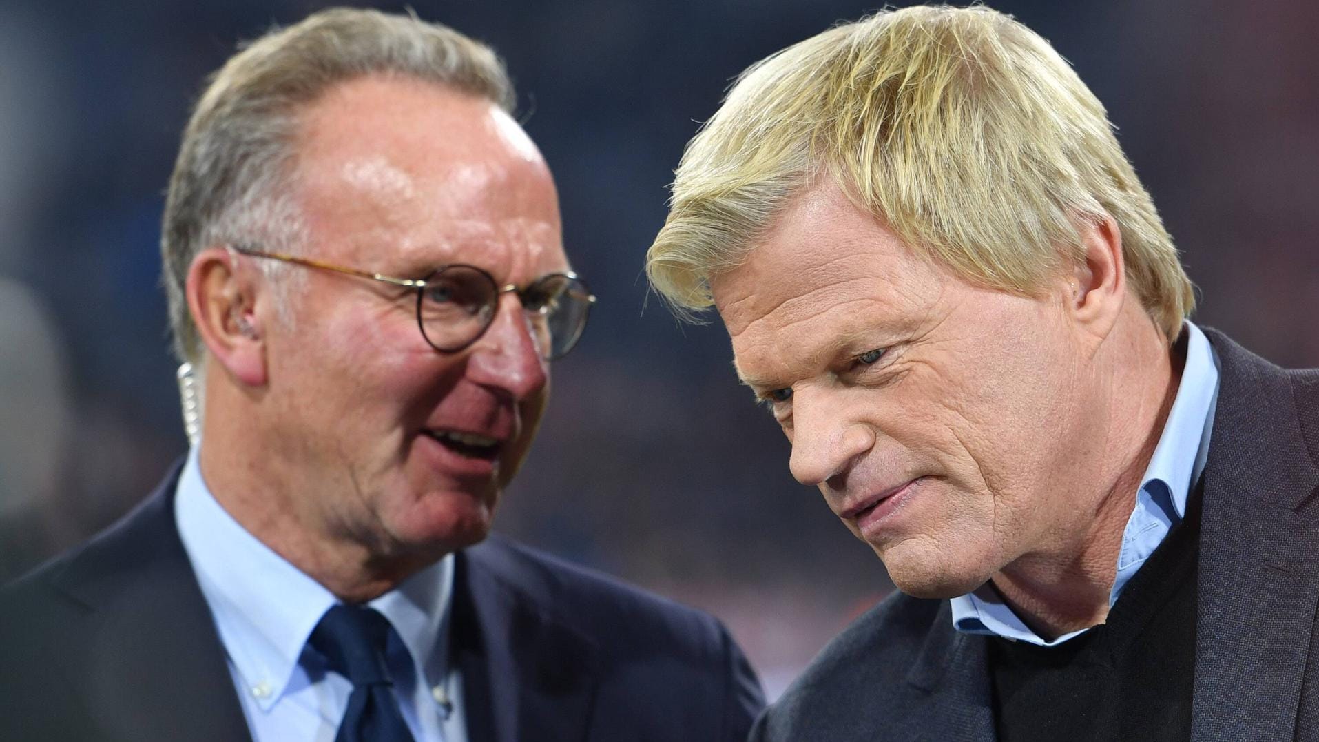 Im Gespräch: Bayerns Vorstandschef Rummenigge (li.) und Kahn.