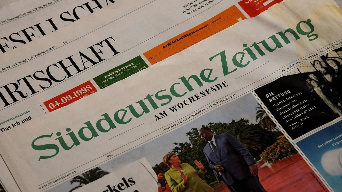 Eine Ausgabe der Süddeutschen Zeitung: Ein Reporter dort soll für einen – nicht erschienenen – Bericht eine Person erfunden haben.
