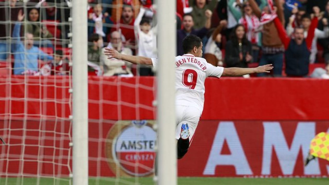 Sevillas Wissam Ben Yedder jubelt feiert seinen Treffer gegen Lazio Rom.