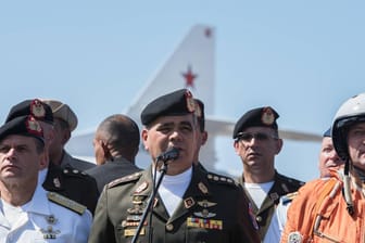 Der venezolanische Verteidigungsminister Vladimir Padrino Lopez: Das Militär steht weiterhin eisern hinter Maduro.