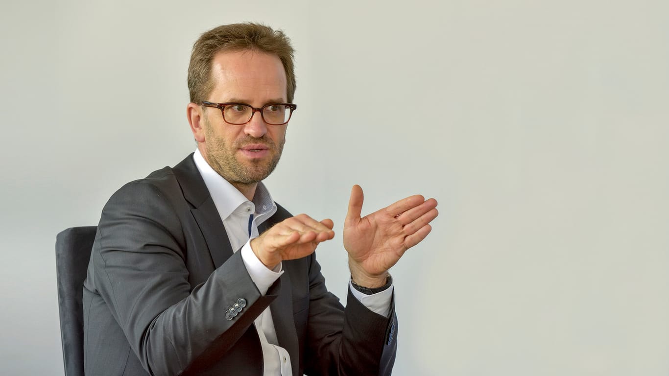 Harte Kante: Klaus Müller ist Vorstand des Verbraucherzentrale Bundesverbands. Im Dieselskandal zieht er den Volkswagen-Konzern vor Gericht.