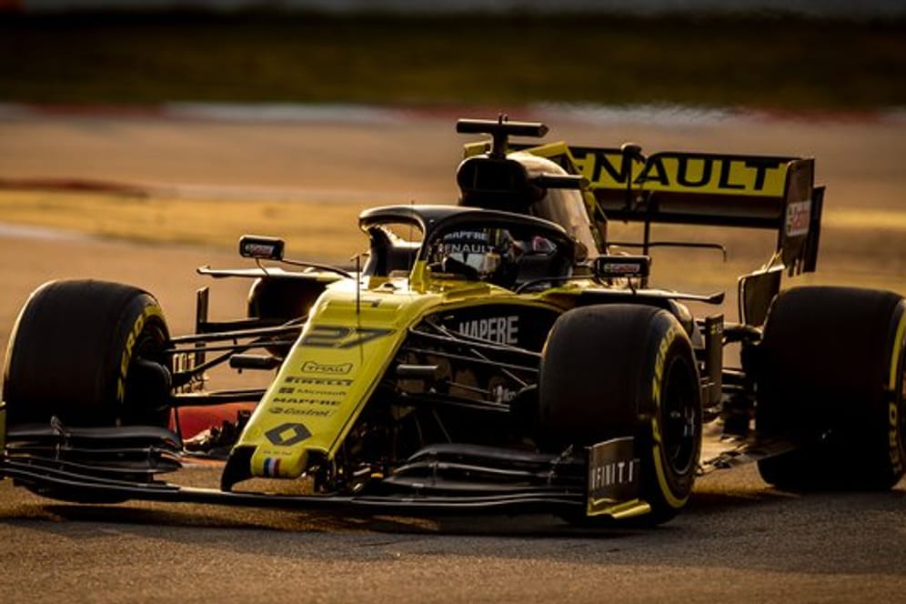 Renault-Pilot Nico Hülkenberg fuhr zum Abschluss des ersten Teils bei den Testfahrten in Barcelona Bestzeit.