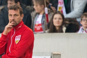 Stuttgarts Trainer Markus Weinzierl braucht bei Werder Bremen einen Sieg.