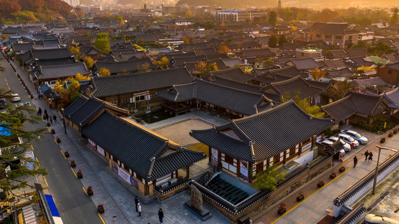 Jeonju: Südkoreas größtes zusammenhängendes Gebiet von Häusern im tradionellen Hanok-Baustil.