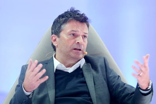 Steht beim FC Schalke 04 unter Druck: Sportvorstand Christian Heidel.