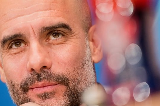 Pep Guardiola will mit Manchester City den ersten Saisontitel gewinnen.