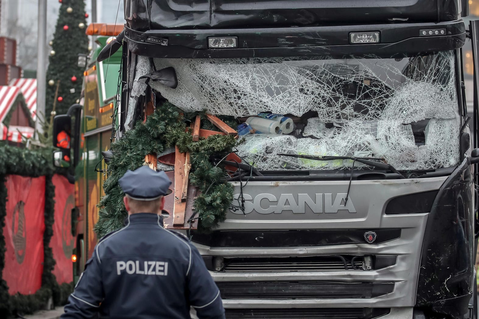 Der Lkw, mit dem Anis Amri den Anschlag auf dem Breitscheidplatz beging: Bilal B. A. soll Amri bei dem Terrorattentat geholfen haben.