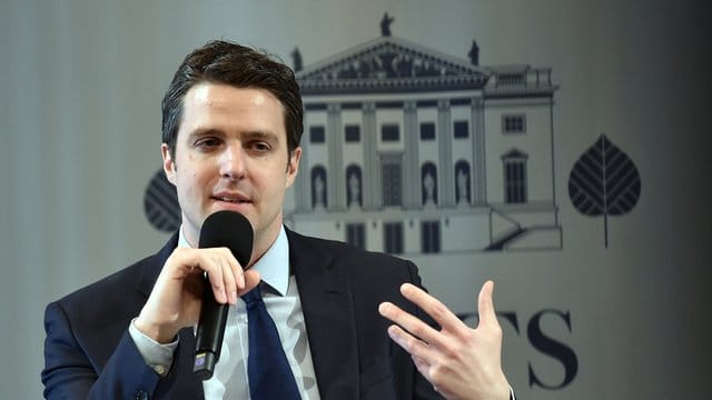 Im Konflikt um den künstlerischen Leiter der Berliner Staatsoper Unter den Linden, Daniel Barenboim, setzt Matthias Schulz auf Dialog.