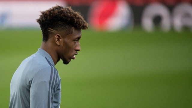 Kingsley Coman droht dem FC Bayern München erneut verletzungsbedingt auszufallen. Kingsley Coman droht dem FC Bayern München erneut verletzungsbedingt auszufallen.
