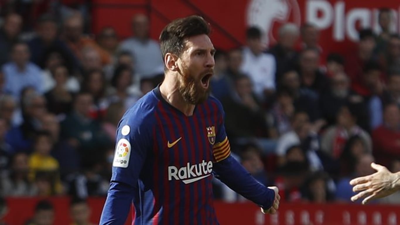 Barcas Lionel Messi freut sich über ein Tor für seine Mannschaft.
