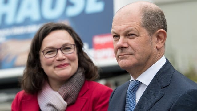 Parteichefin Andrea Nahles und der stellvertretender SPD-Bundesvorsitzende Olaf Scholz bei einer Pressekonferenz im vergangenen Herbst. Parteichefin Andrea Nahles und der stellvertretender SPD-Bundesvorsitzende Olaf Scholz bei einer Pressekonferenz im vergangenen Herbst.