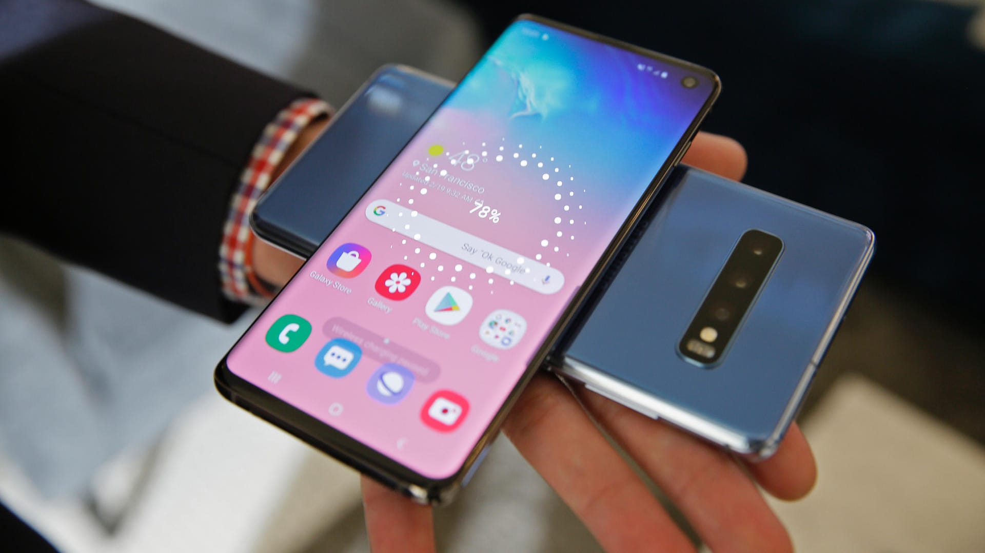 Samsung Galaxy S10-Smartphones: Die neuen Samsung-Gadgets können sich gegenseitig kabellos aufladen.