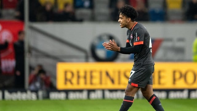 Nürnbergs Matheus Pereira wurde vom DFB-Sportgericht für drei Spiele gesperrt. Nürnbergs Matheus Pereira wurde vom DFB-Sportgericht für drei Spiele gesperrt.