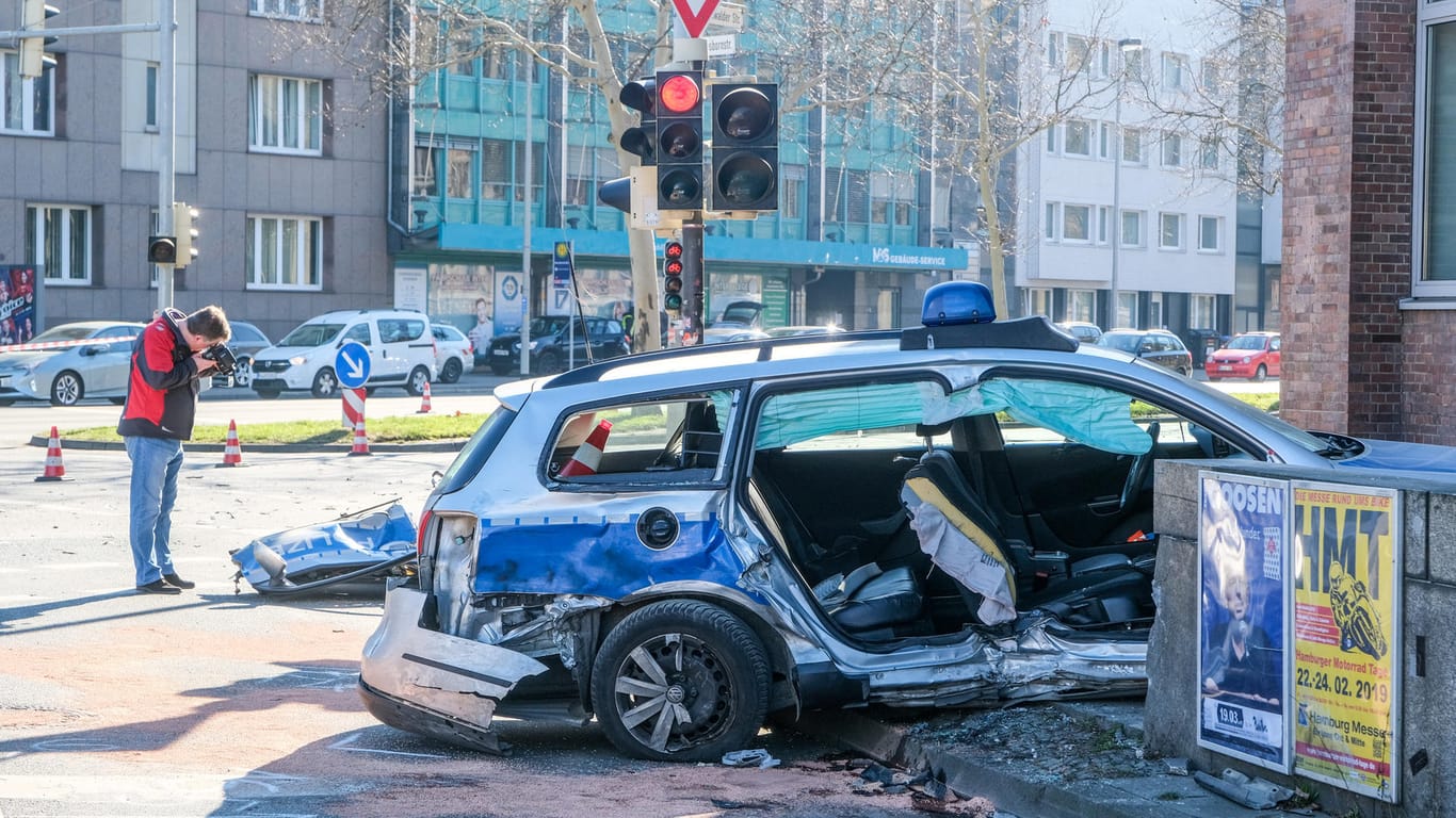 Wrack eines Polizeiautos