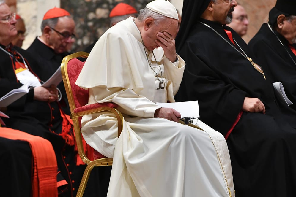 Papst Franziskus nimmt an einem Bußgottesdienst am dritten Tag des Gipfeltreffens der Katholischen Kirche zum Thema Missbrauch teil. Zu der Konferenz waren die Vorsitzenden der Bischofskonferenzen aller Länder geladen.