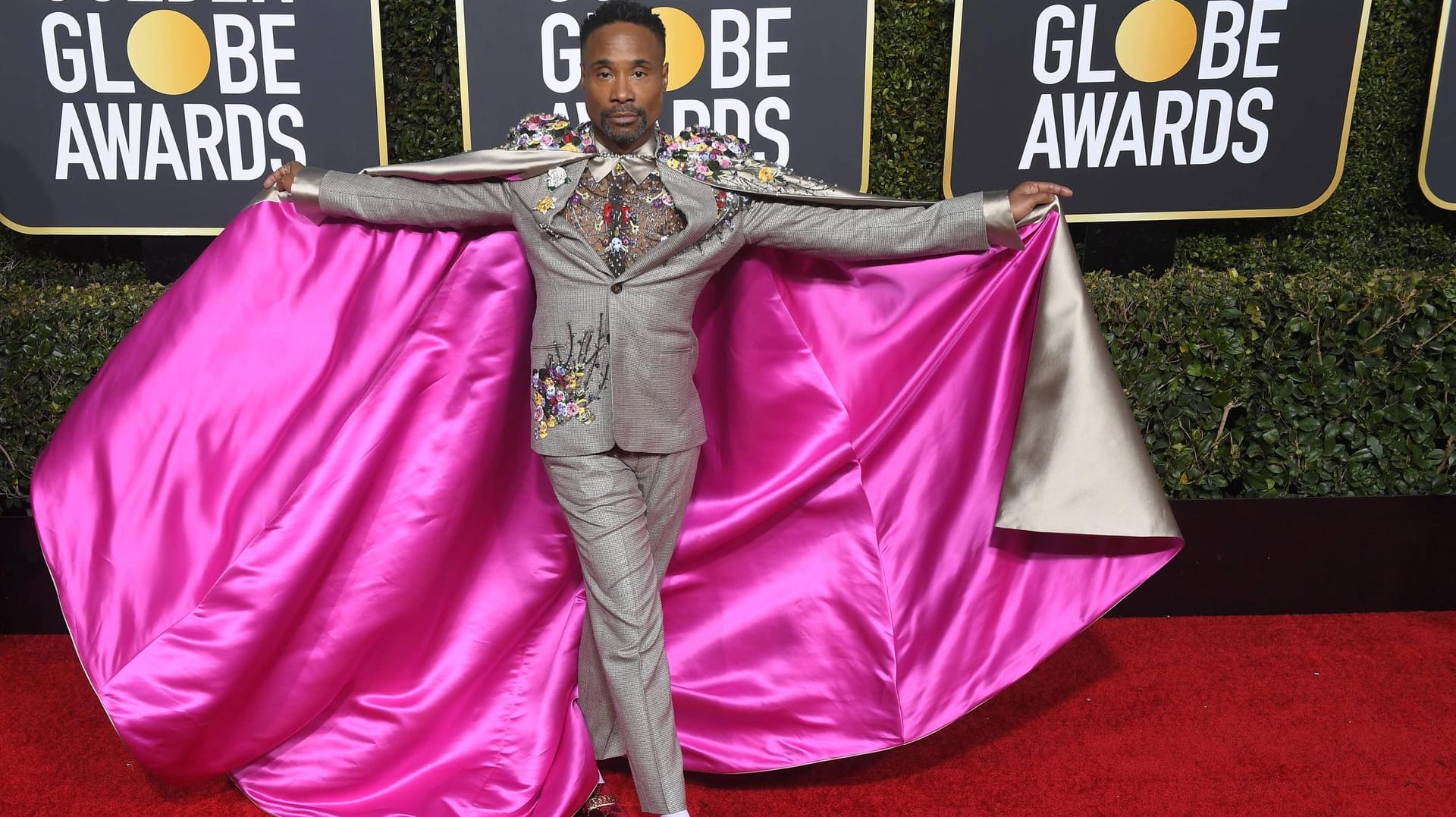 Billy Porter: Bei den Golden Globes überraschte er mit einem pinken Cape.