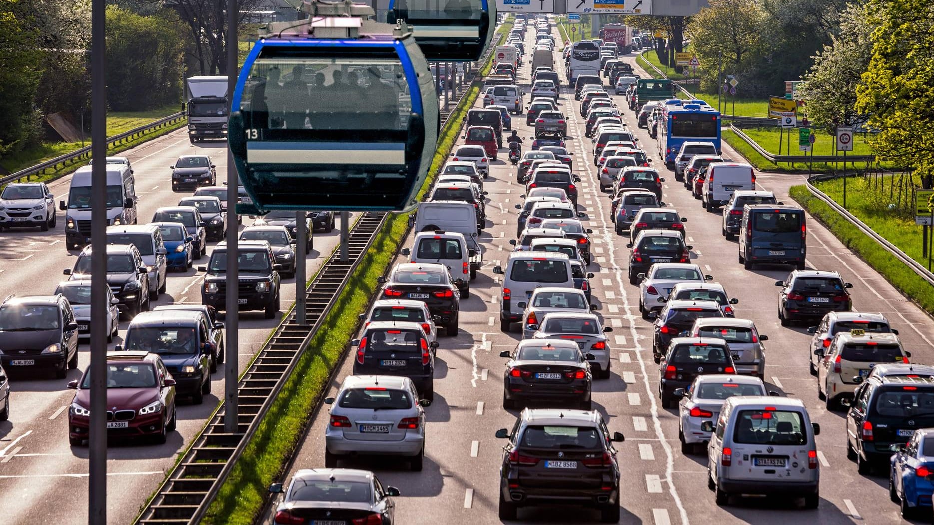 Die Bürger von Wuppertal sollen entscheiden, ob sie die geplante Seilbahn wirklich wollen. Dieser Meinung sind CDU, Grüne, FDP, Linke und Allianz für Wuppertal (AfW). (Symbolfoto)