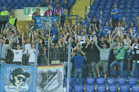 1899 Hoffenheim bestrafte drei eigene Fans wegen rechtsextremer Äußerungen.