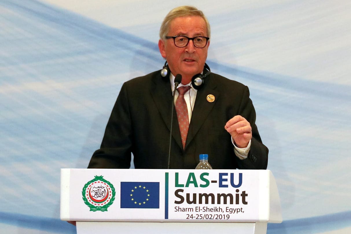 "Einen Moment": EU-Kommissionspräsident Jean-Claude Juncker bei der Abschlusspressekonferenz in Scharm el Scheich.