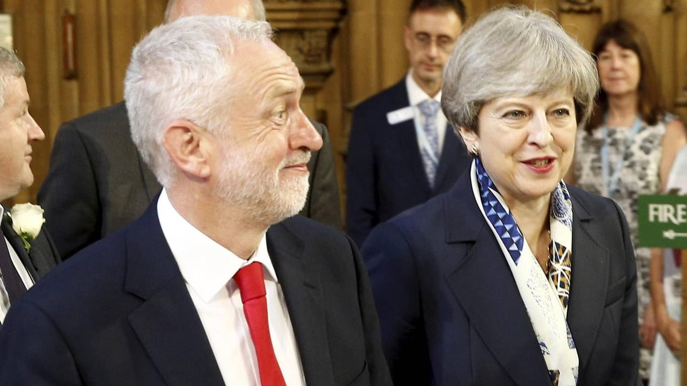 Jeremy Corbyn und die britische Premierministerin Theresa May.