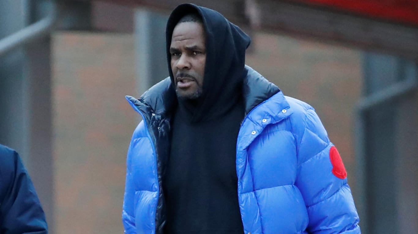 R. Kelly: Der Musiker verlässt das Gefängnis.