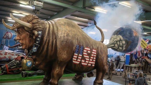 Der Trump-Motivwagen für den Mainzer Rosenmontagszug.