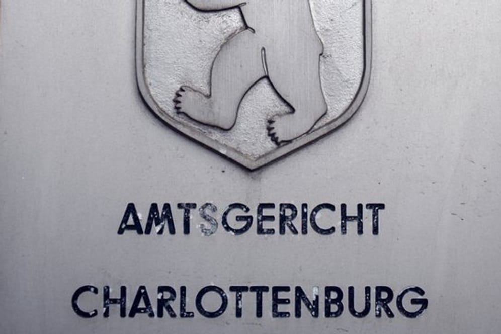Das Amtsgericht Berlin-Charlottenburg hat entschieden: Wer die Beseitigung eines Mangels in seiner Wohnung ablehnt, darf auf keine Mietminderung hoffen.