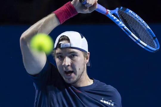 Jan-Lennard Struff scheiter in Dubai am Ungarn Marton Fucsovics.